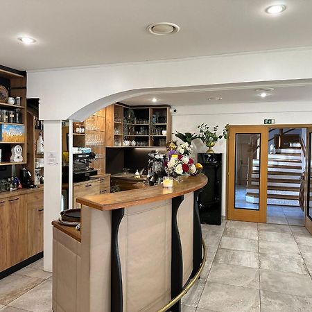 Golden Golem Hotel & Spa Prague Luaran gambar