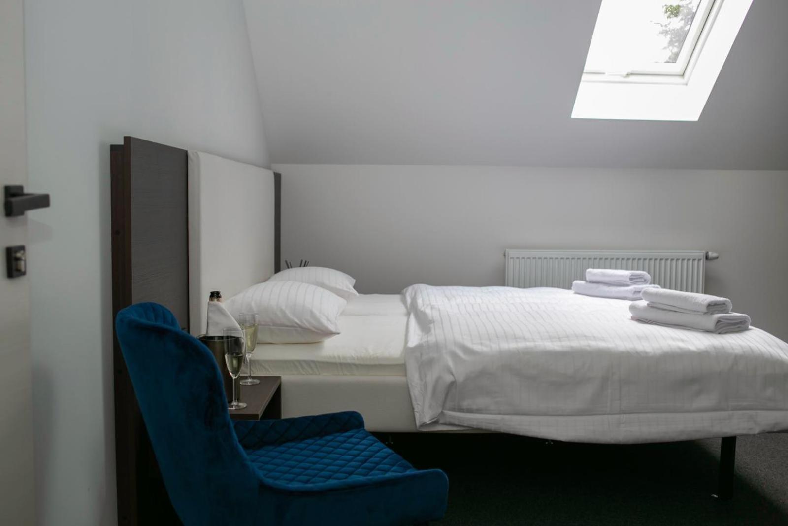 Golden Golem Hotel & Spa Prague Luaran gambar