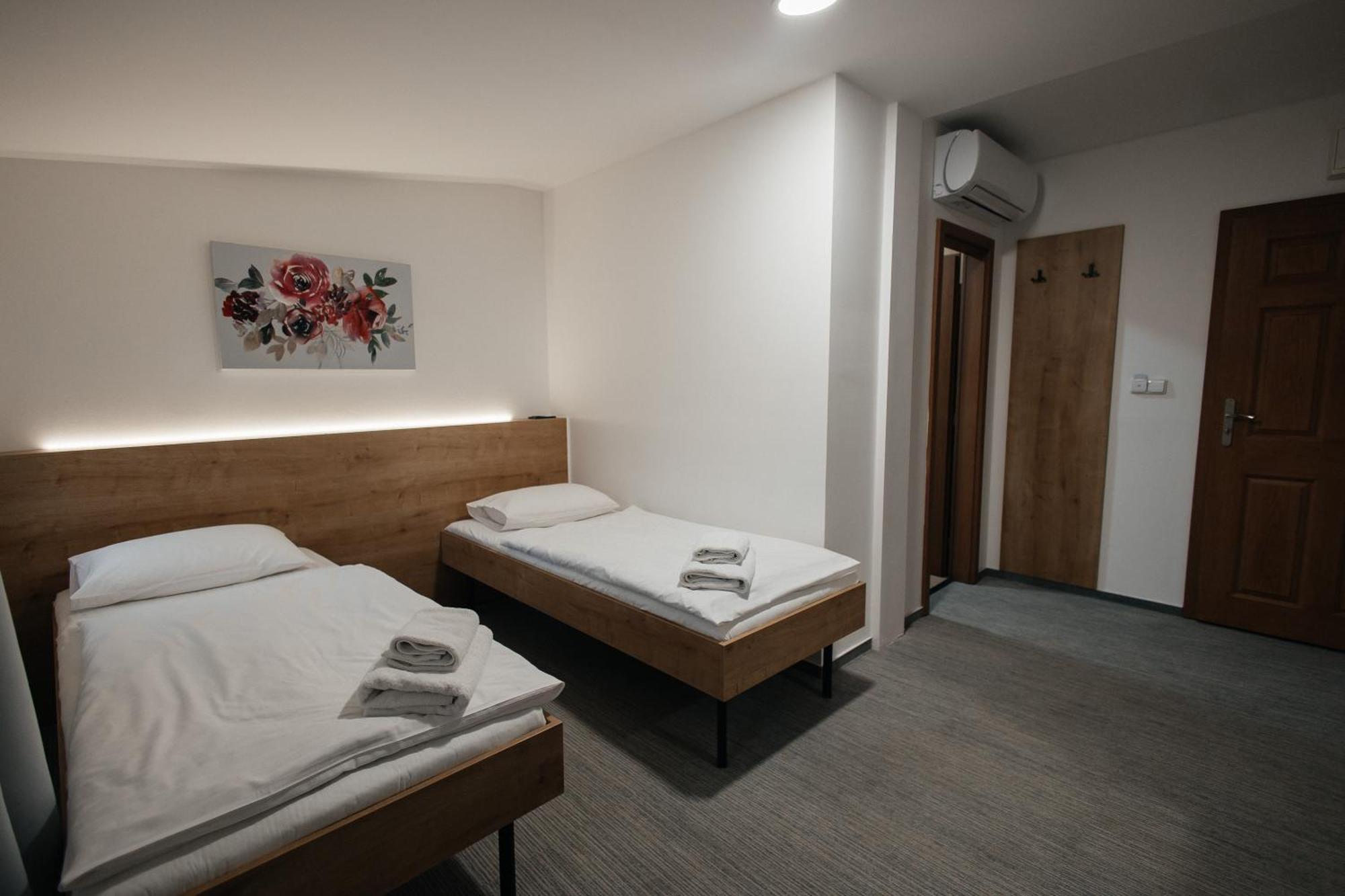 Golden Golem Hotel & Spa Prague Luaran gambar