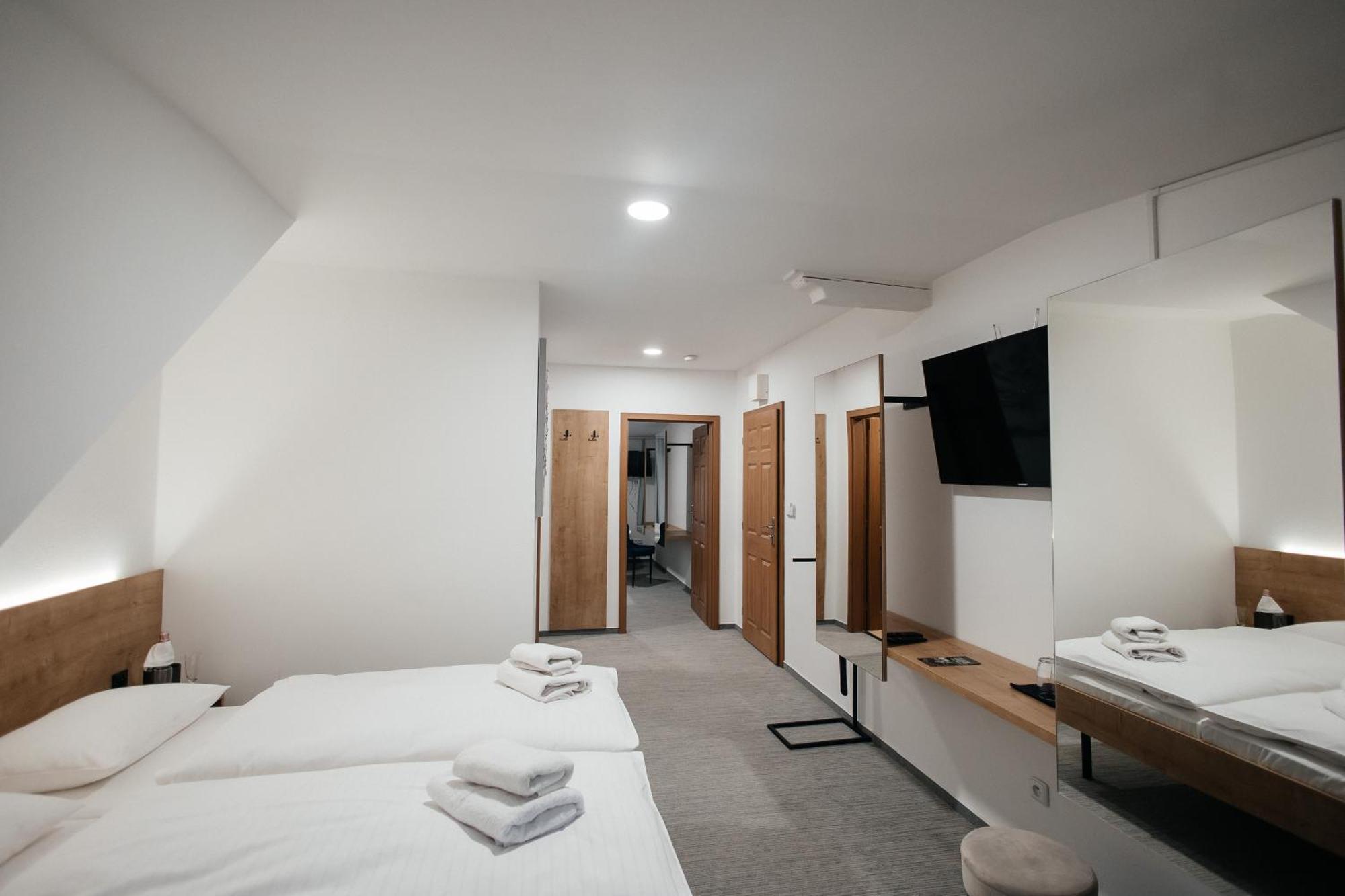 Golden Golem Hotel & Spa Prague Luaran gambar