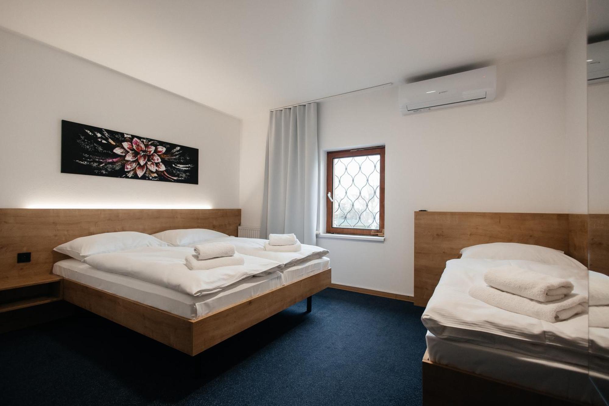 Golden Golem Hotel & Spa Prague Luaran gambar