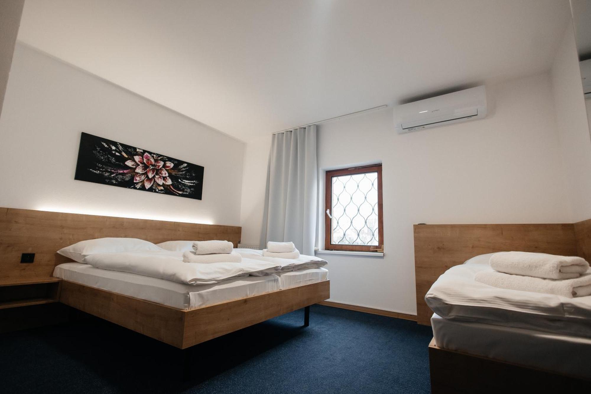 Golden Golem Hotel & Spa Prague Luaran gambar