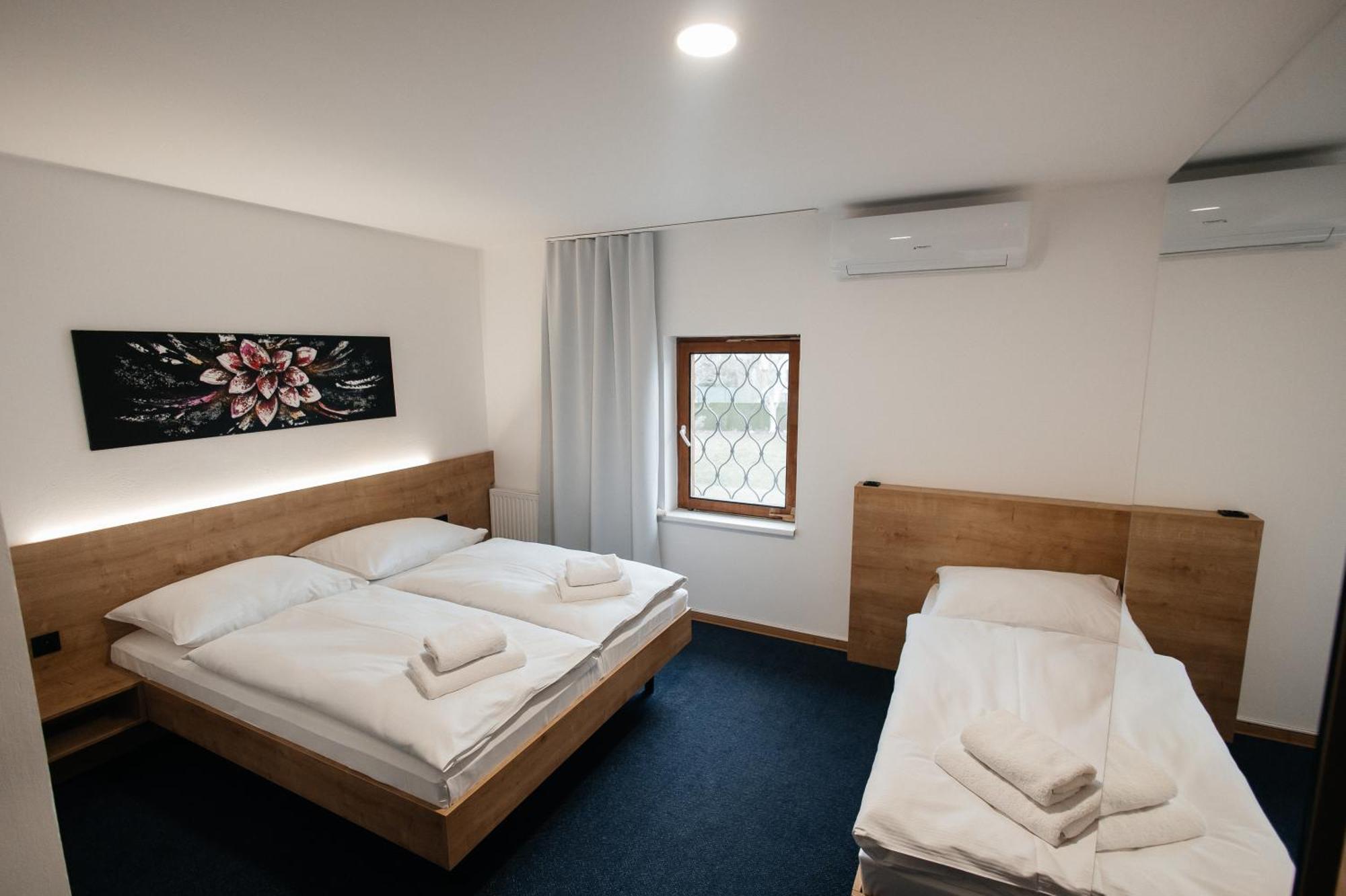 Golden Golem Hotel & Spa Prague Luaran gambar