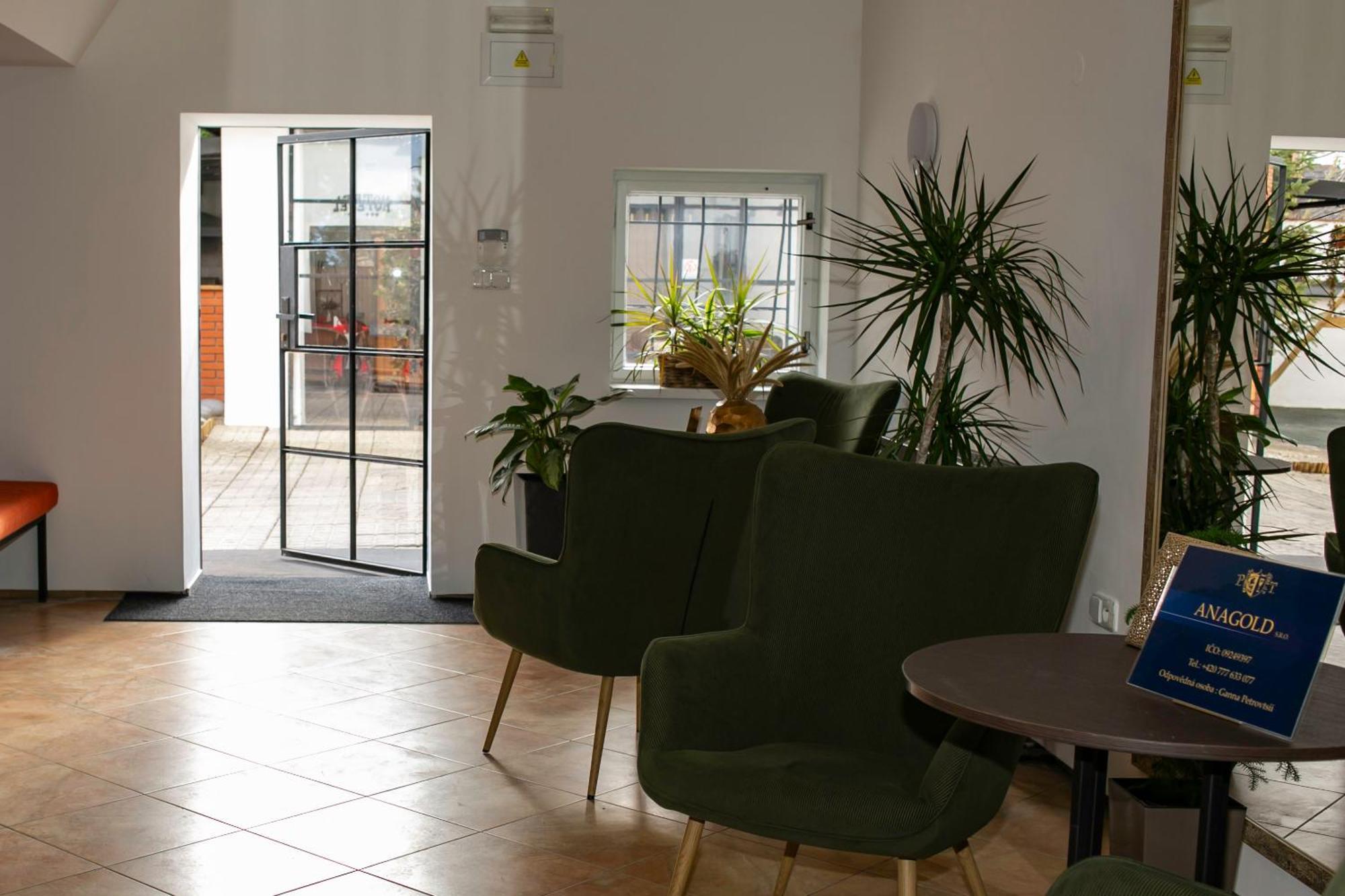 Golden Golem Hotel & Spa Prague Luaran gambar