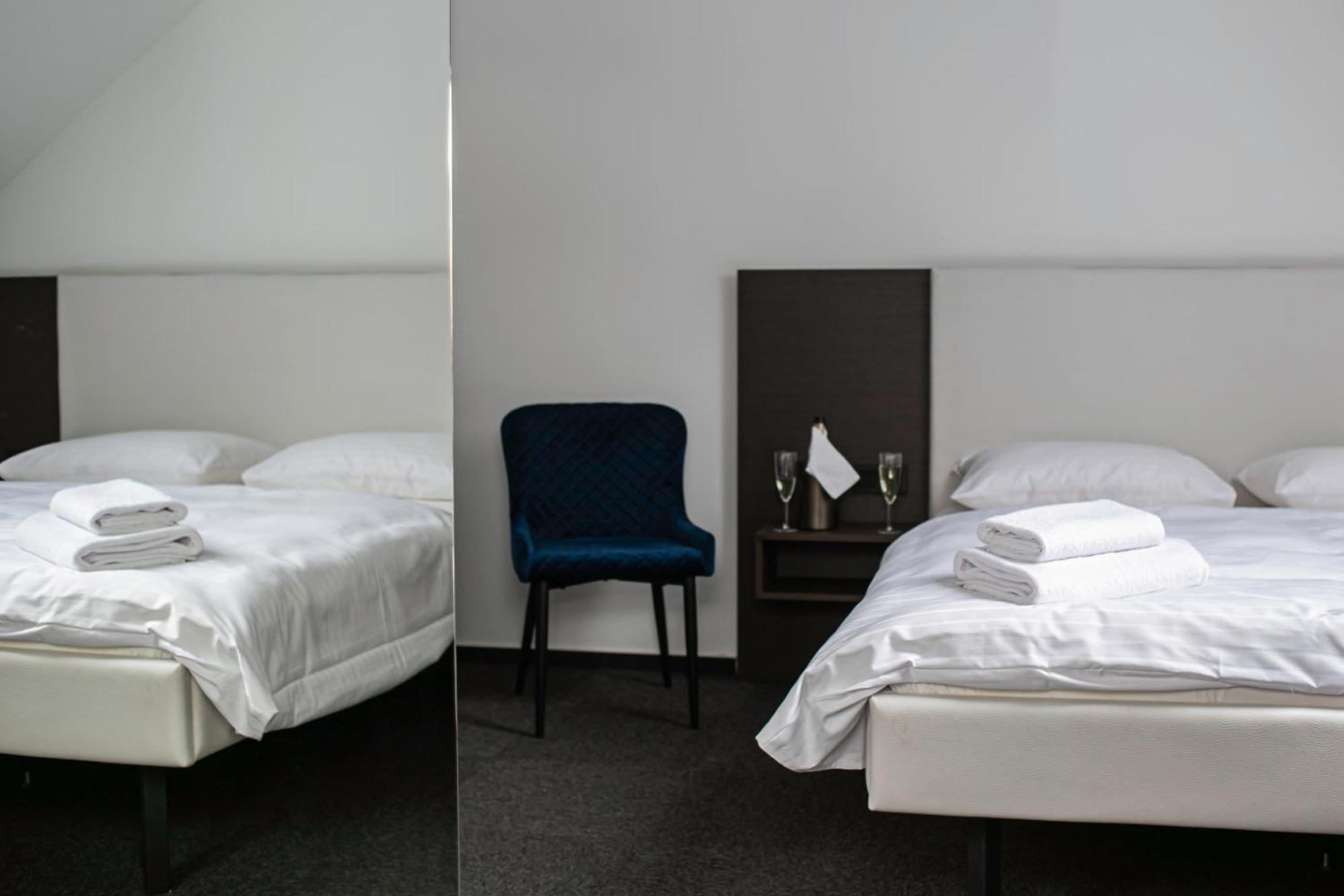 Golden Golem Hotel & Spa Prague Luaran gambar